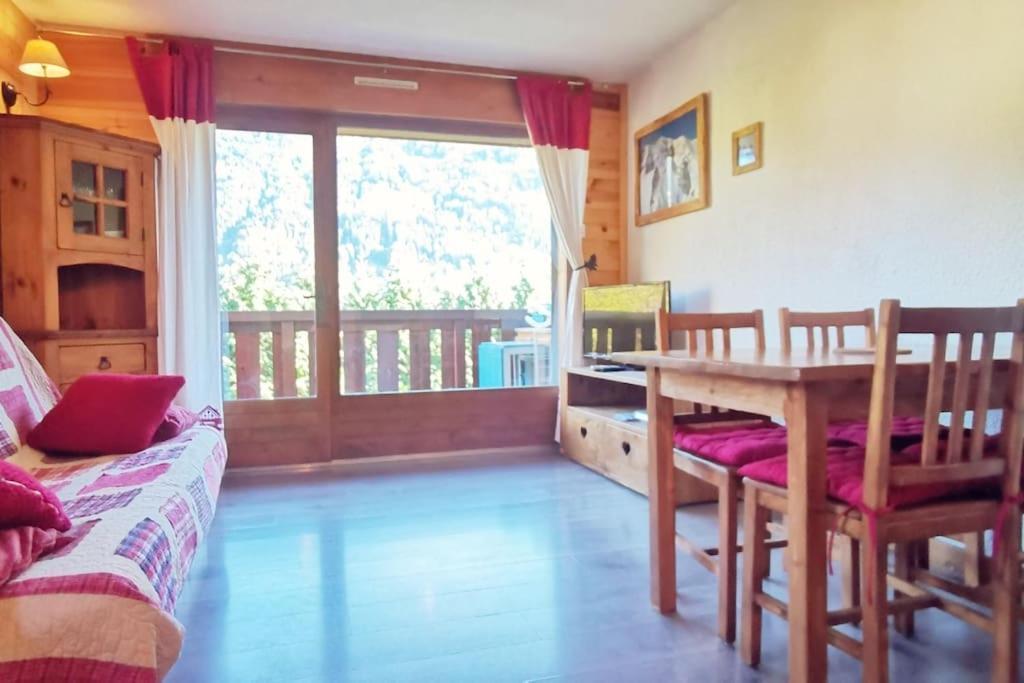 Appartement Cosy Au Pied Des Pistes Avec Piscine *